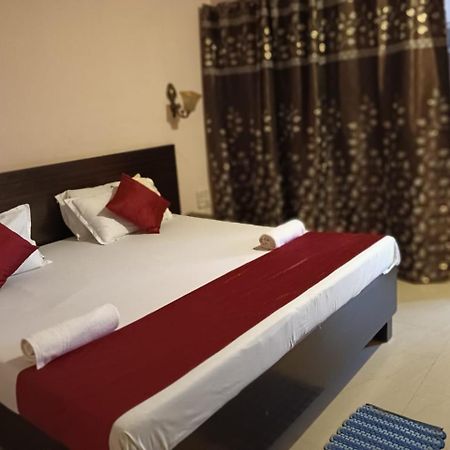 Shree Krishna Hotel Inn Varanasi Exterior foto